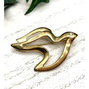Vintage Gold-Tone Dove Bird Pin Brooch With Rhinestone Eye Elegant Design